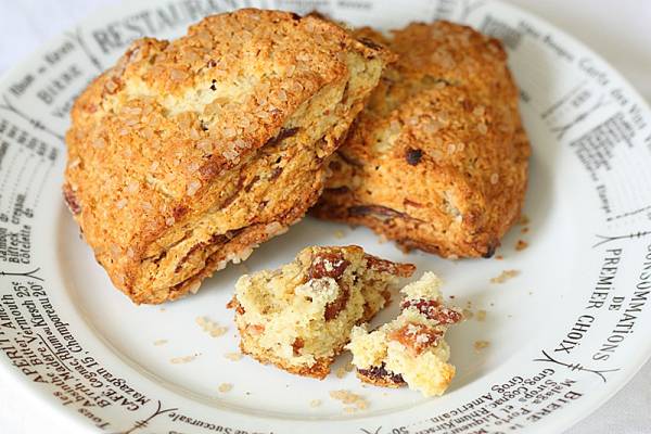 Bacon and Dates Scones