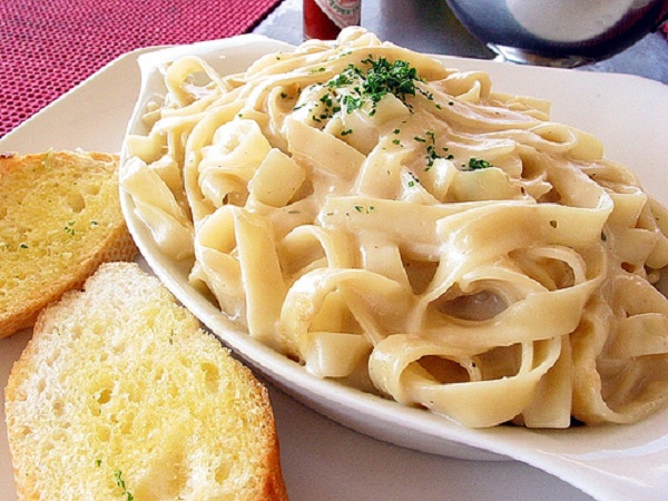 Fettucine Alfredo