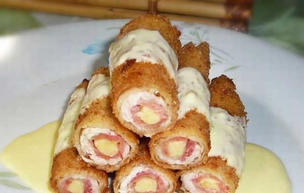 Ham and cheese roll