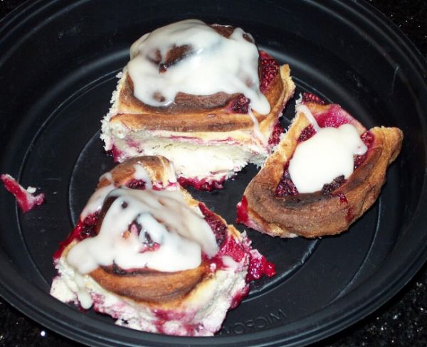 Raspberry swirl sweet rolls