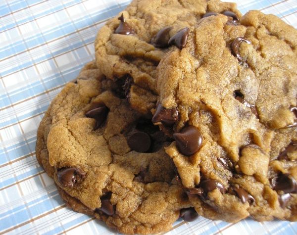 Vegan choco chip cookies