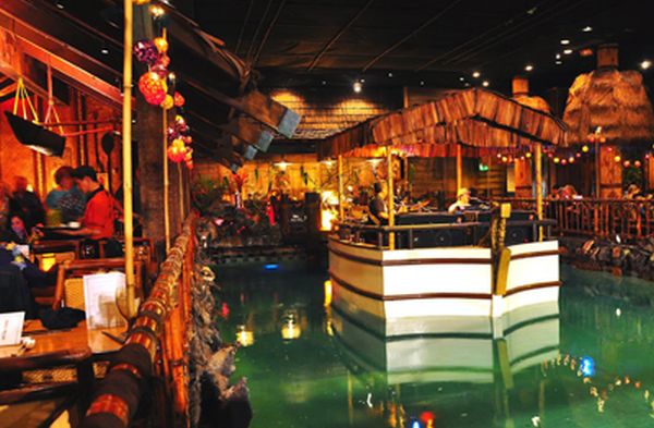 3370-3371_San-Francisco-Tonga-Room-THUMB