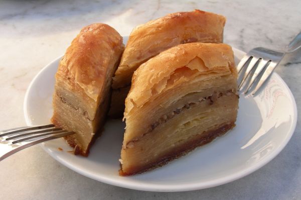 Baklava_-_Turkish_special,_80-ply