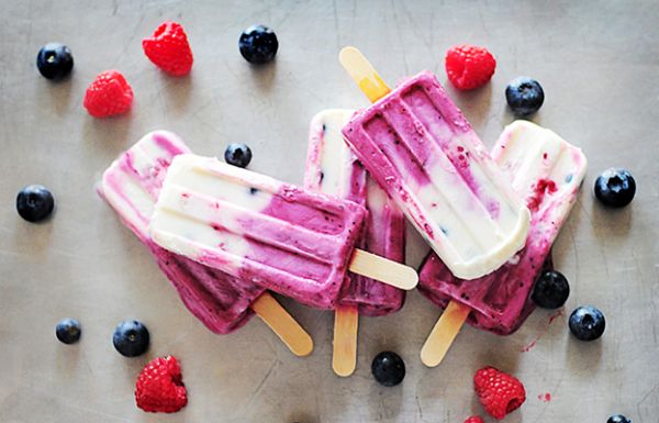 Popsicles_BerryPops_FitFunDelish_2