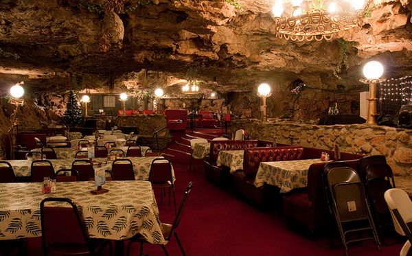 The Cave Restaurant and Resort, Richland