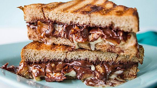 chocolate grilled sandwich