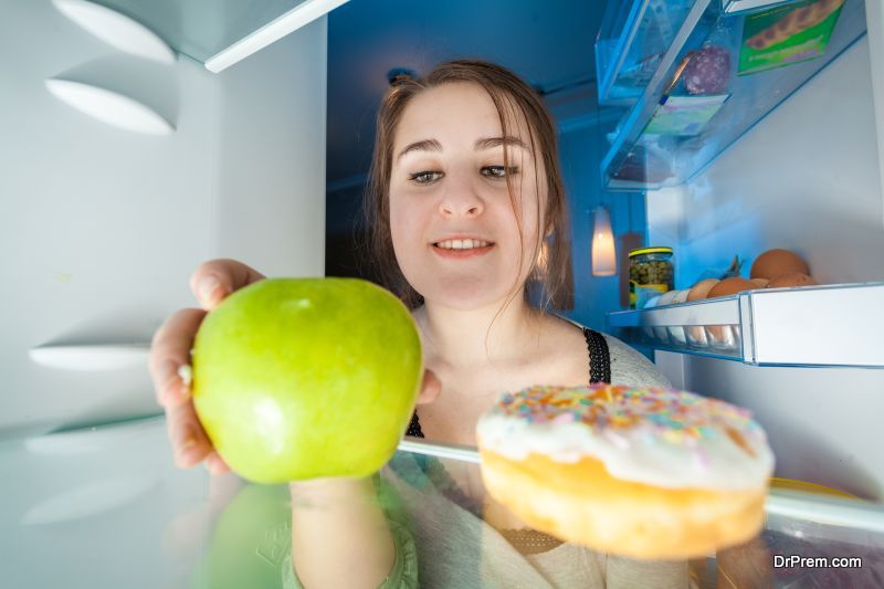 Never place the food directly into the Fridge