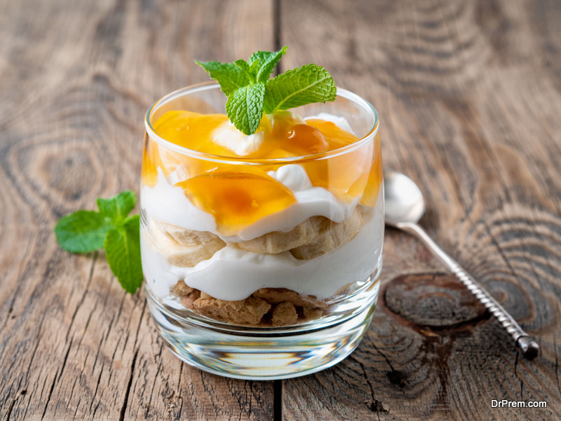 Mango cheesecake trifle