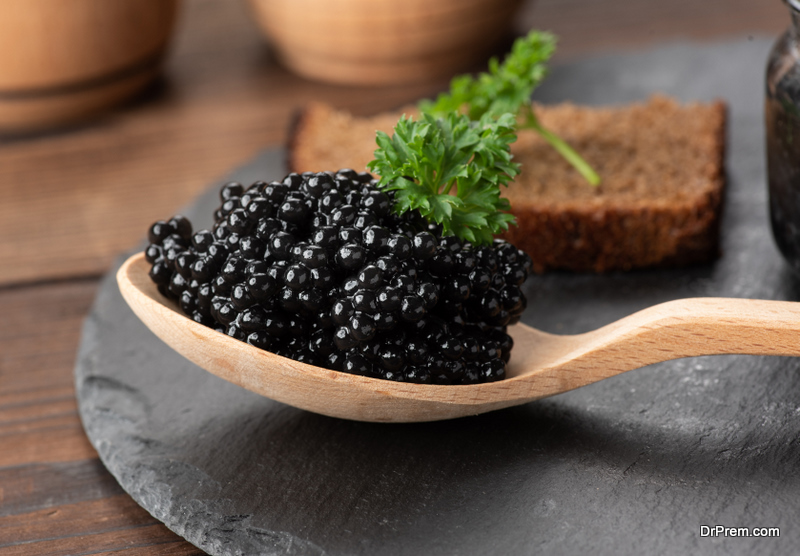 A Guide to Recognizing Genuine Black Caviar for the Festive Season
